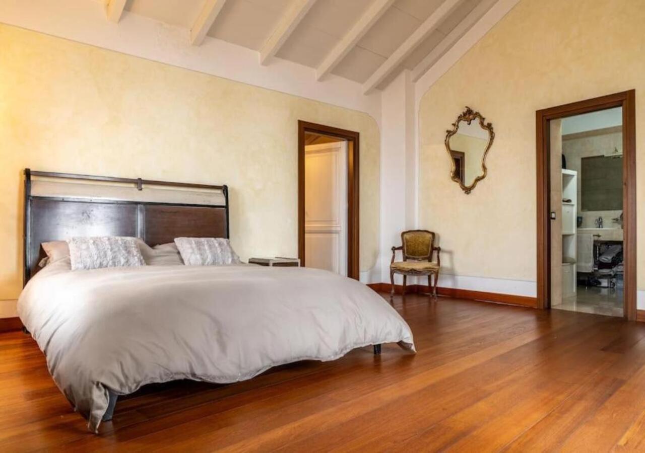 Apartamento La Terrazza Sul Verde, Vista Mozzafiato In Pieno Centro Todi Exterior foto